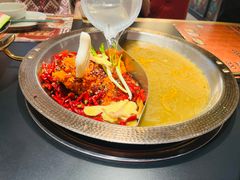 -廖掌柜·重庆鲜货火锅(上海首店)
