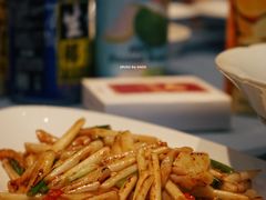 花生芽炒爽肉-宴周康·精致江浙菜(周浦店)
