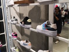 -NIKE KICKS LOUNGE体验店(北京新中关店)