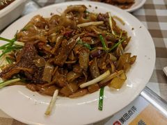 -新大咀港式茶餐厅(宝山万达店)