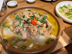 -头上红煨盐鸡·非遗院子餐厅