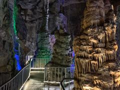 -泰安地下龙宫景区