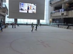 -冰纷万象滑冰场(二七万象城店)