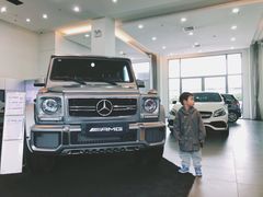 -奔驰上海利星(七宝店)