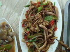 -覃记海鲜美食餐厅