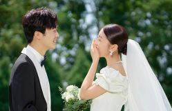 -拾年·定制婚纱摄影
