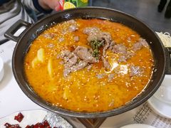 自制不老牛肉汤锅-付掌柜在成都·热炒砂锅集(金禾店)