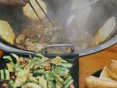 -曹丞相·地锅鸡·地锅鱼(武林店)