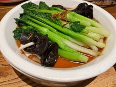 -新白鹿餐厅(银泰西湖文化广场店)