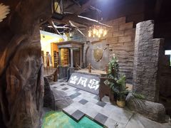 -暴风岛沉浸式体验馆(百联世纪店)