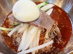 拌冷面-江南面屋(明洞店)