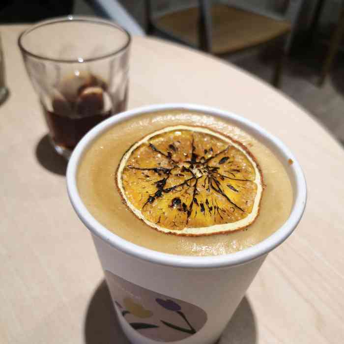 mint coffee-"我是一条溺了水的鱼,躲在暴风雨的海面下风.