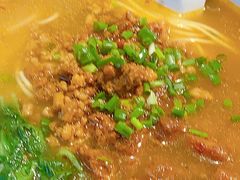-辣肉面大王(天平路店)