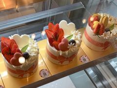-花花卷卷·鲜食蛋糕(静安久光百货店)