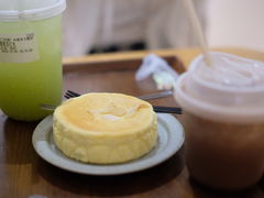 -有猫主题·治愈系猫咖(曾厝垵店)