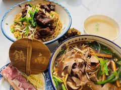 -镇南锅盖面馆(解放路店)