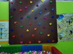 -小岳飞儿童感统·注意力训练馆(金四季店)