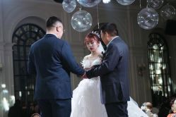 -艾朵婚纱