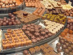 -Laderach 莱德拉(上海环贸iapm店)