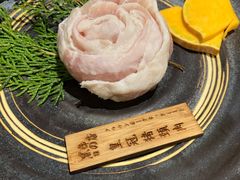 皇冠猪颈肉-黑牛の店·和牛烧肉(合生汇店)