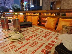 -威记烧嘢·南宁烧烤·超级生牛(绿地店)