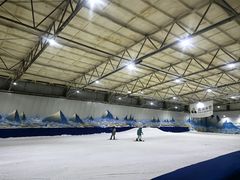 -乔波室内滑雪场