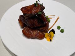 本帮熏鱼-蝶园·装修中(BFC外滩金融中心店)