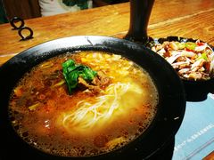 -八月美食小馆(银泰城总店)