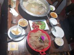-乡土黄·鲜牛肉火锅·小龙虾(兴业街店)