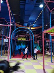 -兔子坡亲子儿童乐园(东方商厦店)