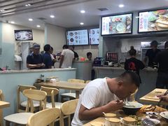 大堂-金诚张妈妈羊汤·驴肉火烧(旧宫佳和园店)