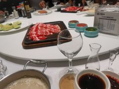 -红鼎豆捞·非遗鲍皇汤火锅(宝丰路店)