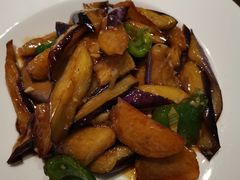 -关东小磨东北菜(上海长风大悦城店)