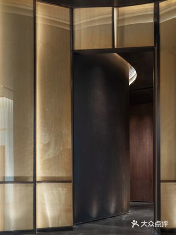 流淌动态力量的时空综合体 | 帝凯室内设计