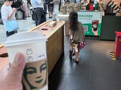 -星巴克(上海虹桥站2A检票口)