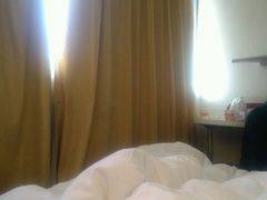 -莫泰酒店(上海虹桥北新泾地铁站天山路店)