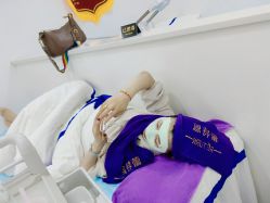 -蕾特恩专业祛痘·皮肤管理