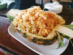 -Green Tree Rest. & Pub