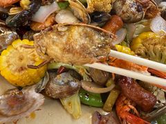 -老东镇啤酒屋海鲜加工·蒸汽海鲜·海鲜烧烤(台东店)