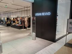 -URBAN REVIVO(欢乐海岸购物中心店)