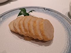 潮式鱼饼-醉辉皇上海之巅(上海中心大厦店)