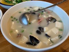 -侬佳蒸菜馆(听潮店)