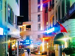 -鲁邦国际风情街(麦世达韩国精品百货店)
