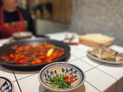 -旧街市鲜货老火锅(大光路店)