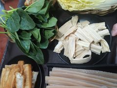 -曹丞相·地锅鸡·地锅鱼(武林店)