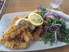 -12 Rocks Beach Bar Cafe