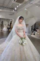 -艾米丽婚纱礼服