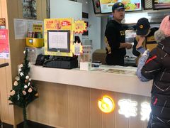 -华莱士·全鸡汉堡(财经学院店)