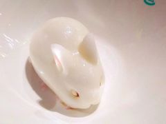 大白兔草莓椰汁糕-一笼小幸运