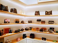 -海星奢选二手奢侈品手表包包鉴定回收寄卖(墨玉南路店)